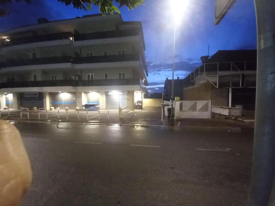 Premium Apartment With Parking Ciampino Esterno foto