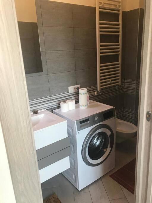 Premium Apartment With Parking Ciampino Esterno foto